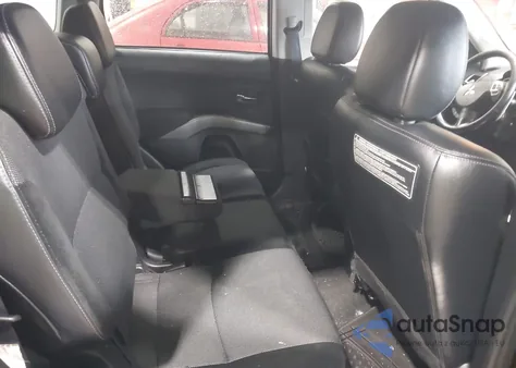 2010 Mitsubishi Outlander Xls from USA, damaged, VIN JA4JT4AX3AZ005165